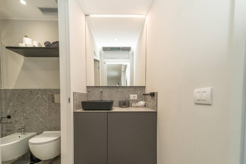 Apt 2 Min From The Cathedral With Private Parking Комо Экстерьер фото